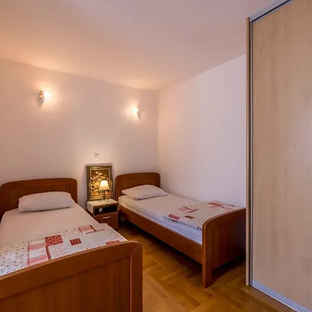 Nada Apartman Trogir