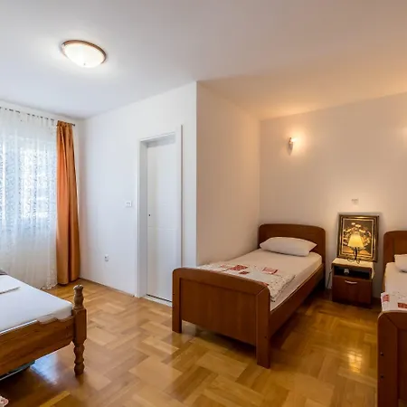 Nada Apartament *